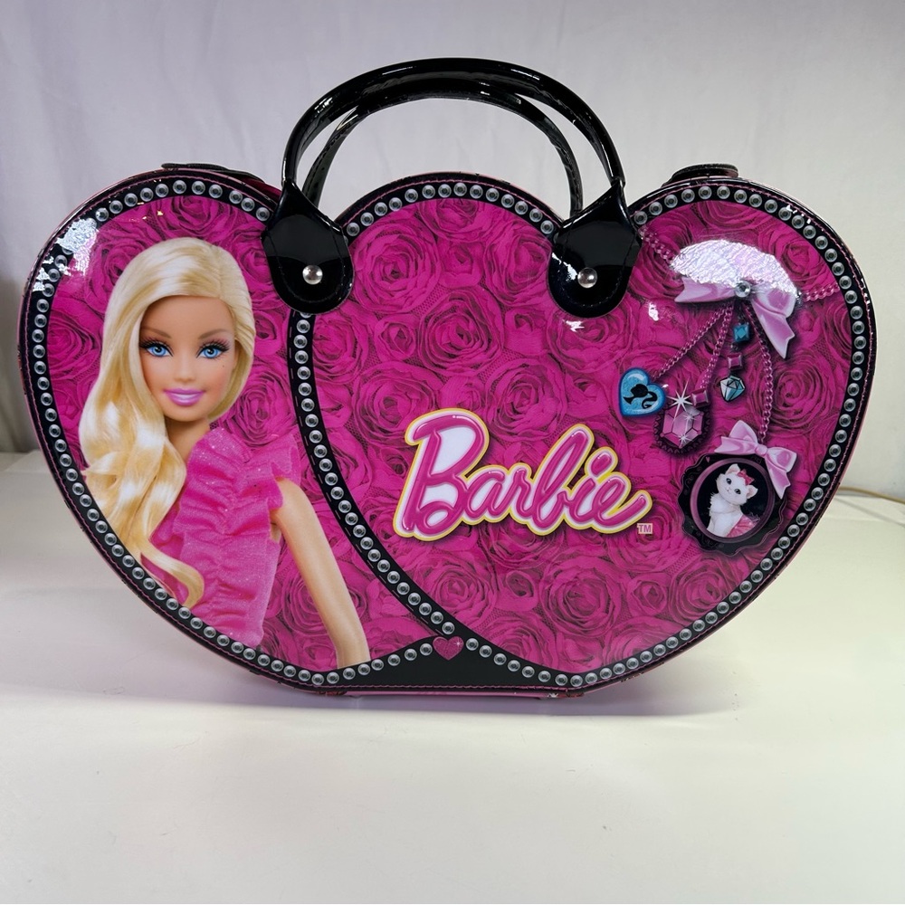 Barbie Fashionista Heart Shaped Beauty Case, Makeup Case, Overnight Travel Bag.